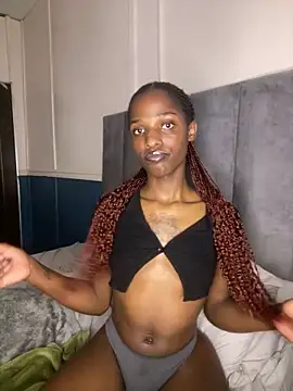 Trans fairy online show from February 25, 10:30 pm