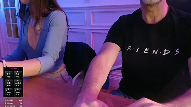 friendswithben33 online show from November 16, 11:49 pm