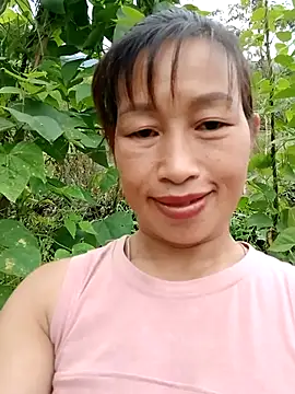 Snapshot of ngocngoc_cute chatting on October 11, 12:04 am ngocngoc cute online show from October 11, 12:04 am