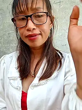 Snapshot of ngocngoc_cute chatting on September 27, 9:27 am ngocngoc cute online show from September 27, 9:27 am