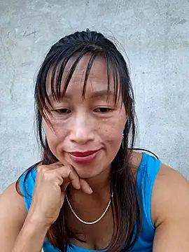 Snapshot of ngocngoc_cute chatting on October 2, 10:20 am ngocngoc cute online show from October 2, 10:20 am