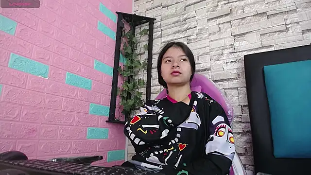 maily can online show from November 25, 1:13 pm