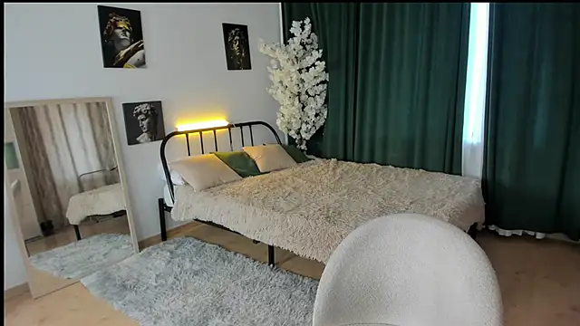 LiliaMoons online show from September 15, 10:01 am