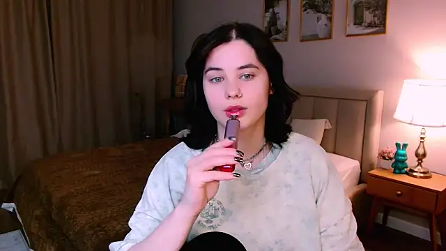 lil angel  online show from March 3, 7:42 pm