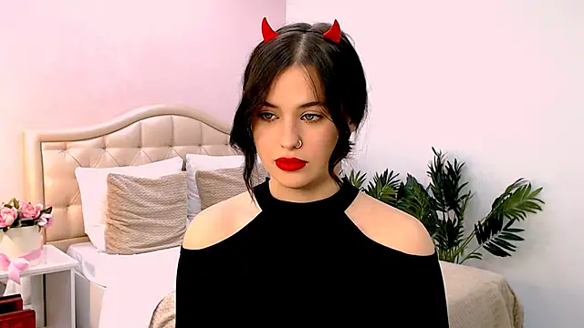 lil angel  online show from September 27, 1:18 pm