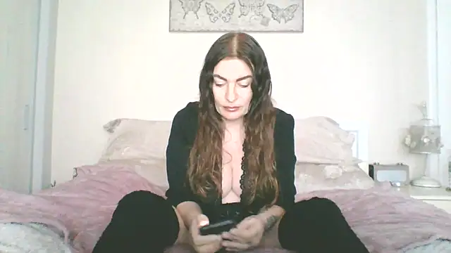 EllaKent online show from February 4, 3:48 pm