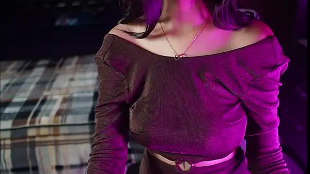 NidhiChandra online show from September 15, 5:38 am