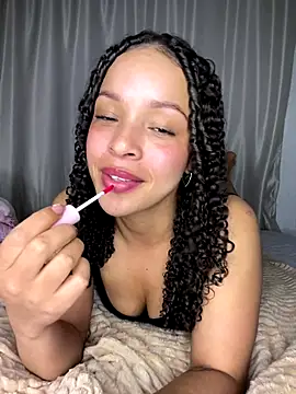 Yasmin777  online show from October 20, 11:52 pm