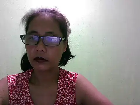 HotLadyPinay32 online show from March 1, 9:47 pm