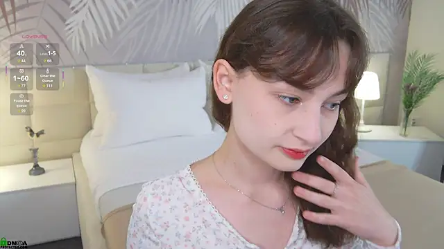 Snapshot of LolaPrise chatting on September 16, 1:35 am LolaPrise online show from September 16, 1:35 am