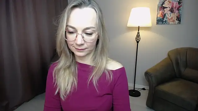 Ava Elior online show from November 16, 11:10 am