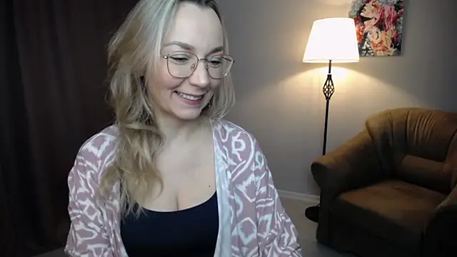 Ava Elior online show from March 3, 11:38 am