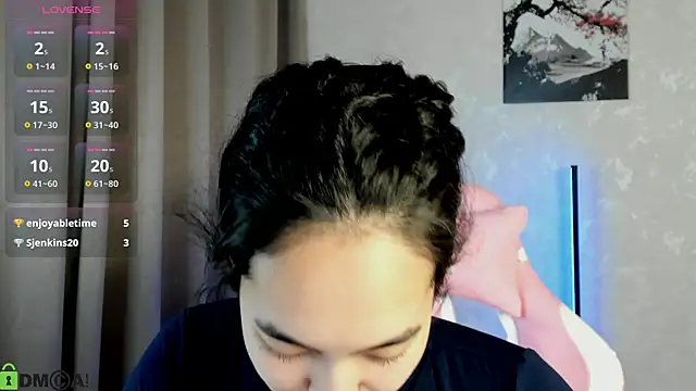 FlirtyAura online show from December 4, 4:26 am