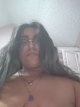 Lovelyrainn online show from November 15, 5:41 am