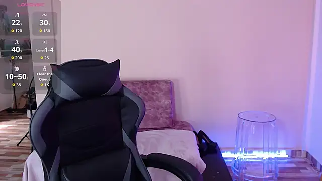 Susanahendrix online show from March 28, 6:29 pm