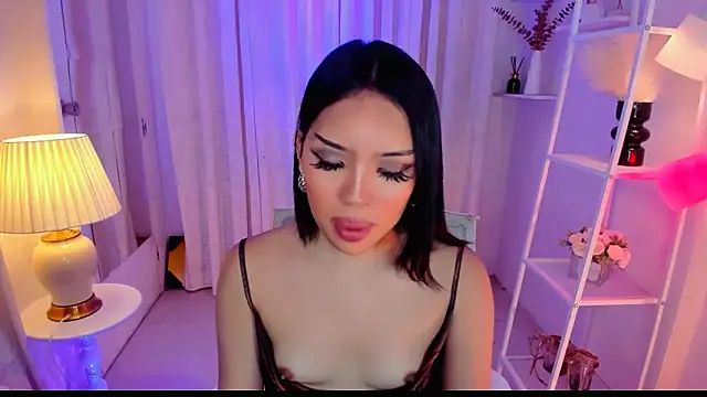 MS LUNA online show from February 26, 11:48 pm