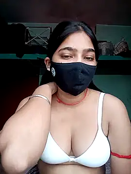 Snapshot of Snehabeauti chatting on October 11, 4:28 am Snehabeauti online show from October 11, 4:28 am