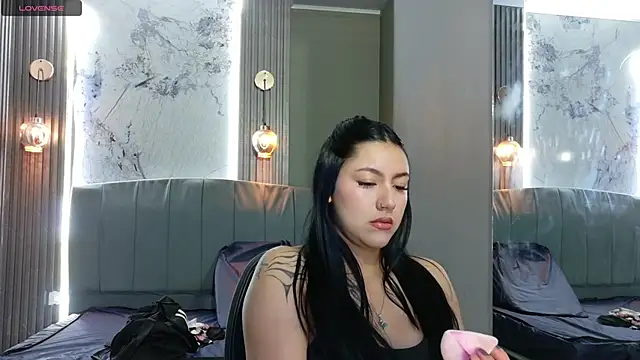 Snapshot of Megara_25 chatting on September 23, 2:59 pm Megara 25 online show from September 23, 2:59 pm