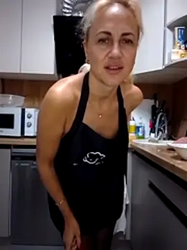 KissMiSveet online show from November 1, 2:54 pm