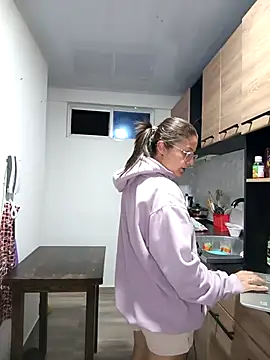 stivenlujan69 online show from October 24, 1:01 am