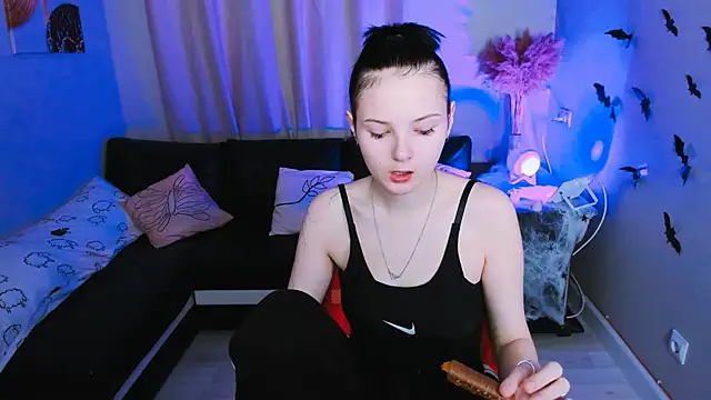 Leila xxBaby online show from October 31, 12:09 pm