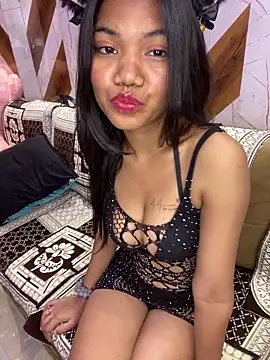 Snapshot of lily_5911 chatting on September 22, 5:33 pm lily 5911 online show from September 22, 5:33 pm