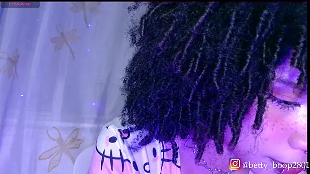bettyboo2801 online show from February 12, 2:24 am