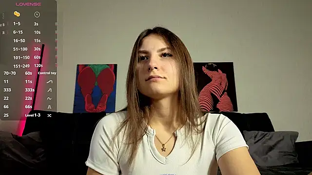 Snapshot of TrixiBell chatting on September 30, 4:18 am TrixiBell online show from September 30, 4:18 am