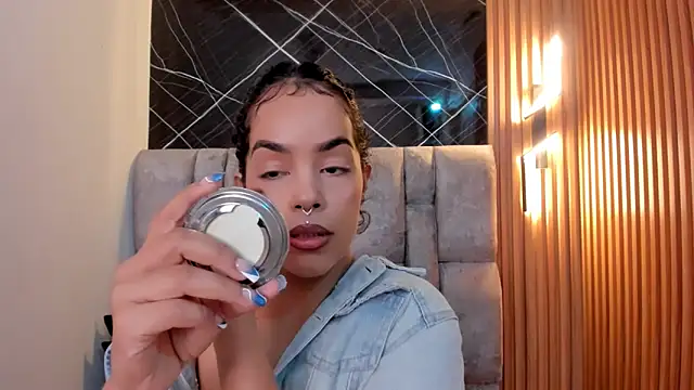 Snapshot of roxanne_dl chatting on September 25, 11:53 am roxanne dl online show from September 25, 11:53 am