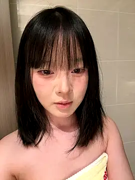 Snapshot of EnEn_xiaobao chatting on October 27, 12:44 pm EnEn xiaobao online show from October 27, 12:44 pm