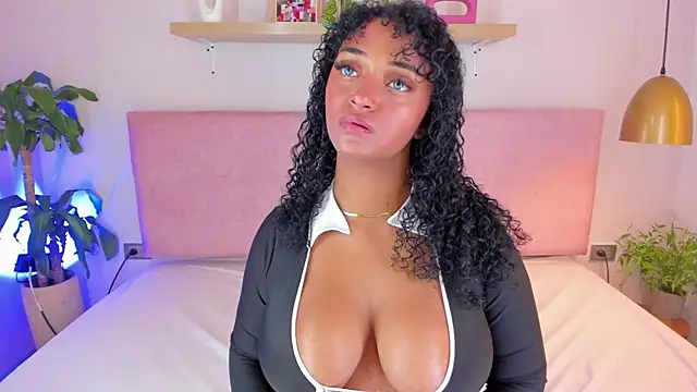 Tina curly online show from November 5, 11:48 am