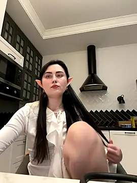 MilanaDayLi online show from December 3, 8:55 pm