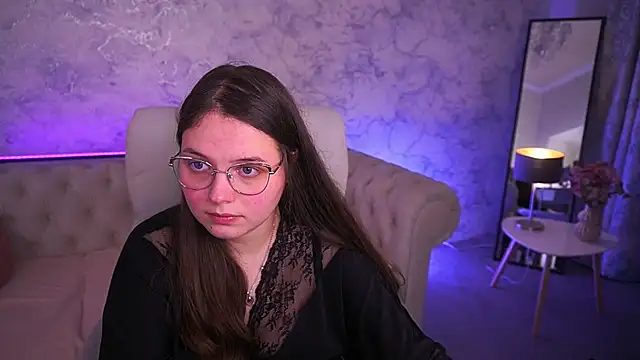 SophieDreamss online show from December 17, 10:58 pm