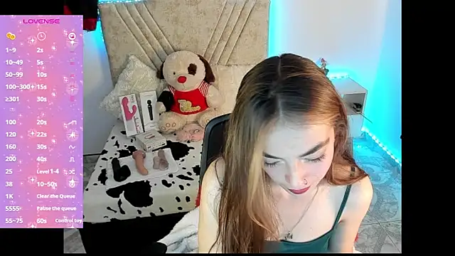 Mia Victoria22 online show from March 28, 3:22 pm