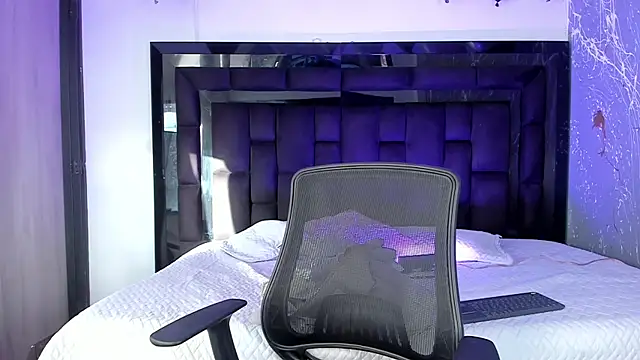 AdharaSweet1  online show from December 3, 10:01 pm