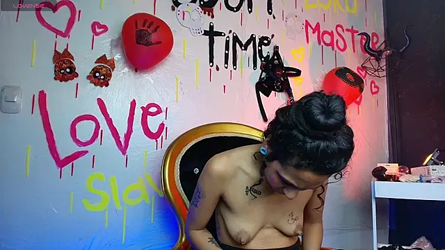 Sweettpleasure online show from November 12, 5:00 pm