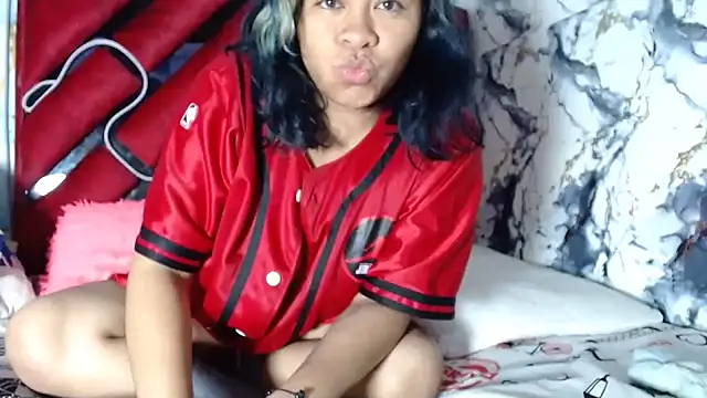 hot lady19 online show from February 3, 9:29 pm