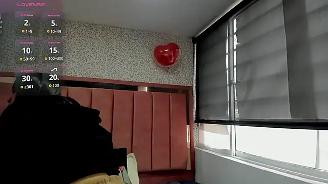 Snapshot of Hanna_Lee__ chatting on September 24, 8:19 pm Hanna Lee online show from September 24, 8:19 pm