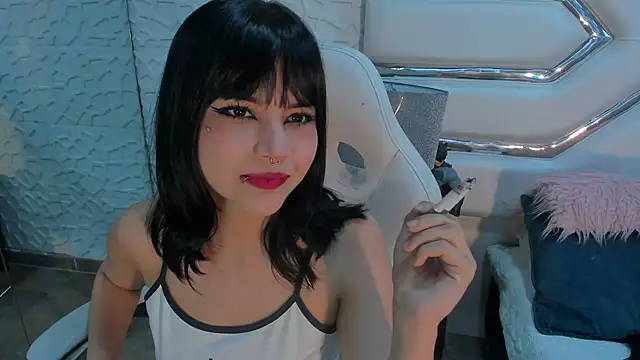 TatiLee online show from January 14, 2:00 pm