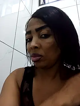 SEXYMOANSXX online show from April 4, 4:33 am