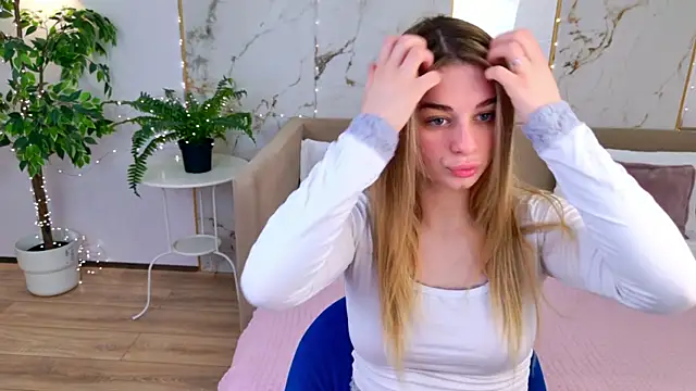 SweetyLicky online show from May 11, 3:07 pm