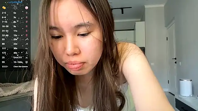 Snapshot of Wow_Akemi chatting on September 27, 8:43 am Wow Akemi online show from September 27, 8:43 am
