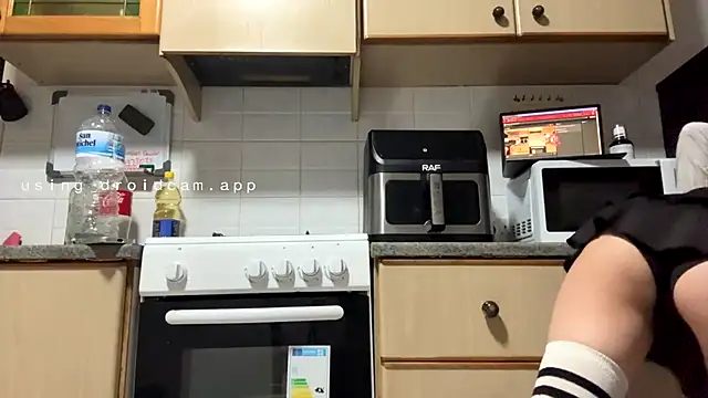 petitepeach6 online show from February 23, 8:52 pm