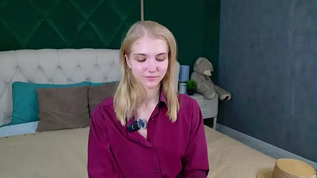 4example Chloe online show from July 14, 5:34 am