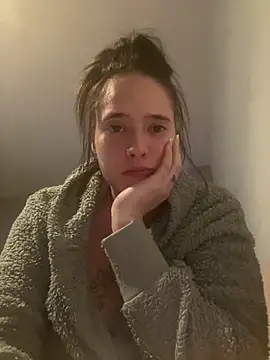 LollyLove  online show from January 18, 9:33 pm