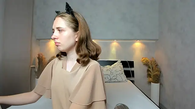Snapshot of Camilla_Kelly chatting on September 12, 12:22 am Camilla Kelly online show from September 12, 12:22 am