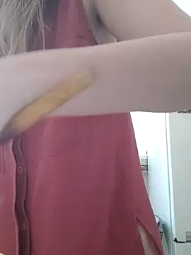 Moonolighta online show from November 10, 10:10 am