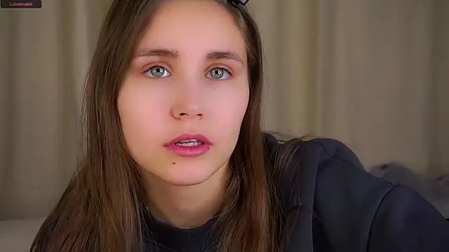 EthalFlowers online show from December 16, 1:33 am