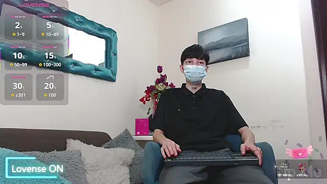 LiamBrown09 online show from February 10, 7:39 pm