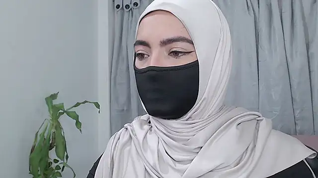 jade nassar online show from March 20, 12:15 am